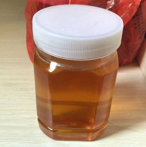 新区财政局为贫困户方友明销售土特产,34只鸡,2只鹅,2袋辣椒,1袋花生